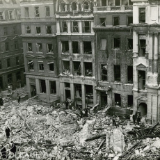 Veertigdagentijd 2025 thema ‘Onverwoestbaar’ – Dag 29 ‘Licht achter den muur’ Veertigdagentijd 2025 thema ‘Onverwoestbaar’ – Dag 29 ‘Licht achter den muur’